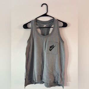 Nike Women's Heather Gray Tank Top sz Medium